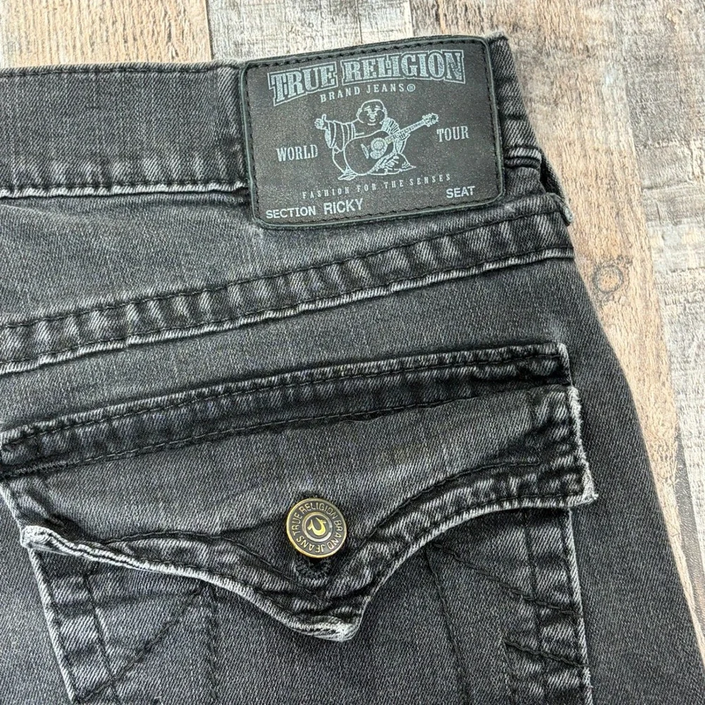 True Religion Ricky Jeans Mens 36x32 Gray Straight Leg Made in USA Faded Denim